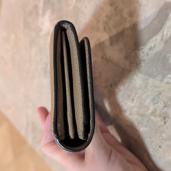 NWOT Furla Tan Leather Women's Wallet - Picture 3 of 15